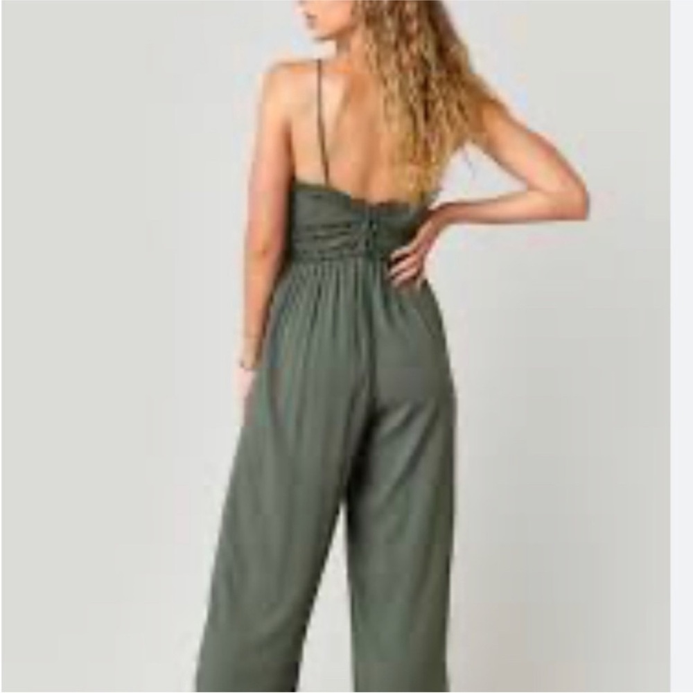 Francesca's Collections Sage Green Jumpsuit wide leg large - Picture 2 of 14